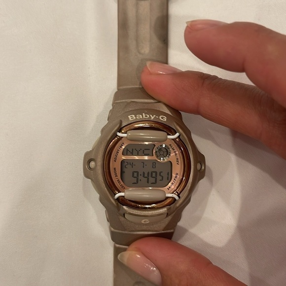 🎉HP🎉Baby G Shock Watch ⏰ - Picture 2 of 6